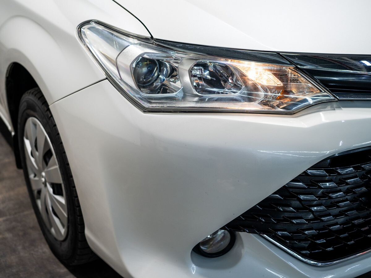 Toyota Corolla 2017 - фото автомобиля