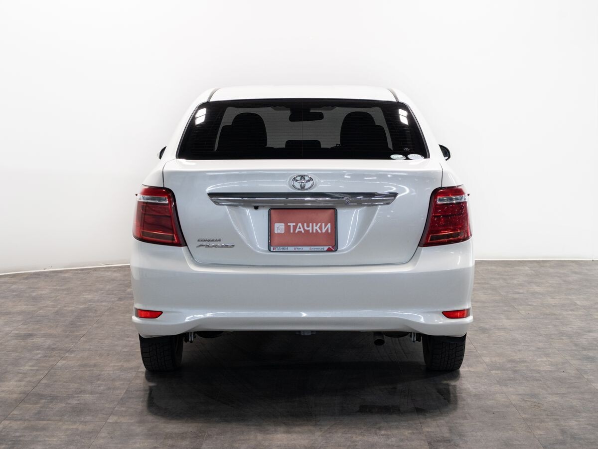 Toyota Corolla 2017 - фото автомобиля