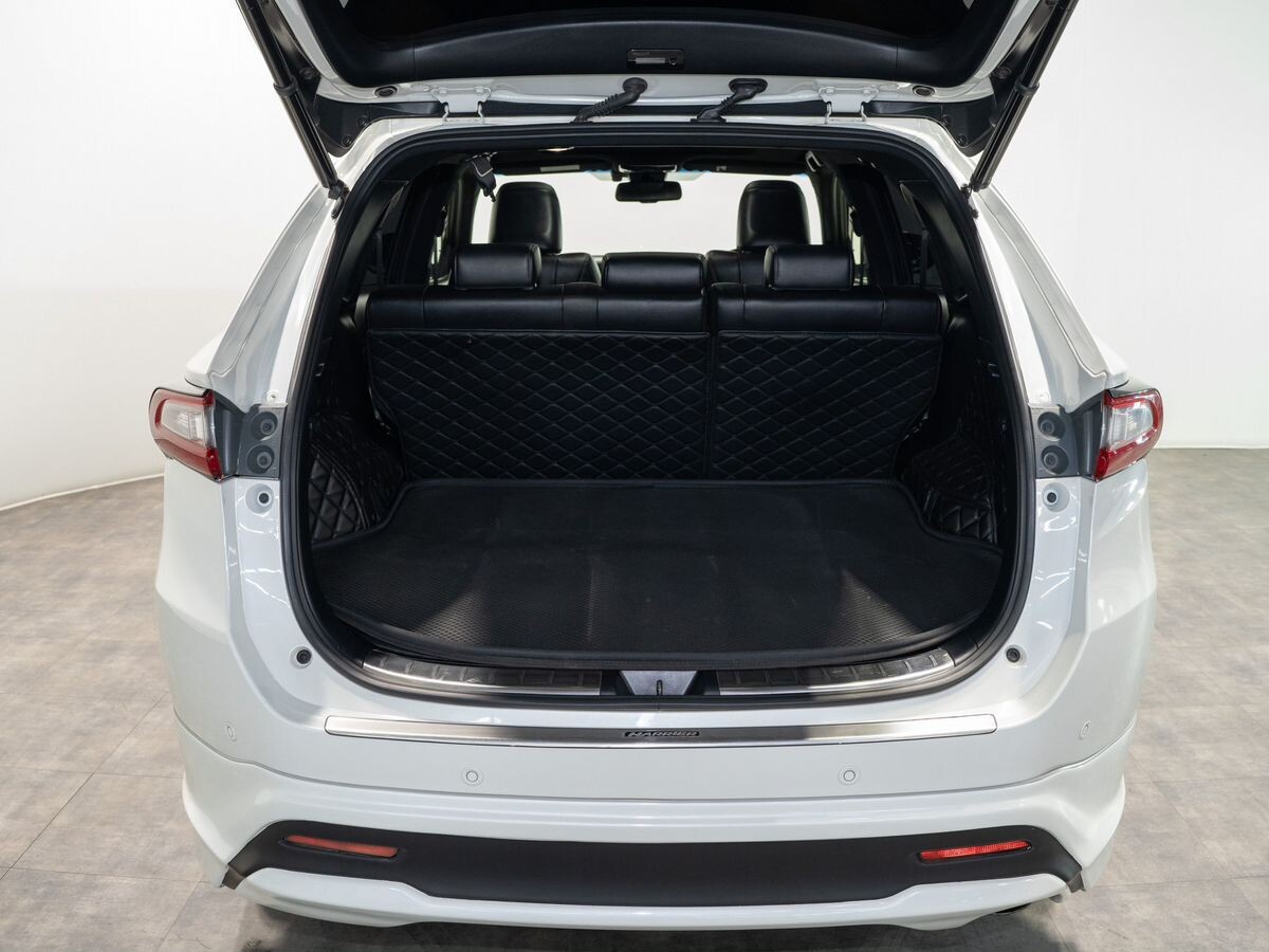 Toyota Harrier 2018 - фото автомобиля