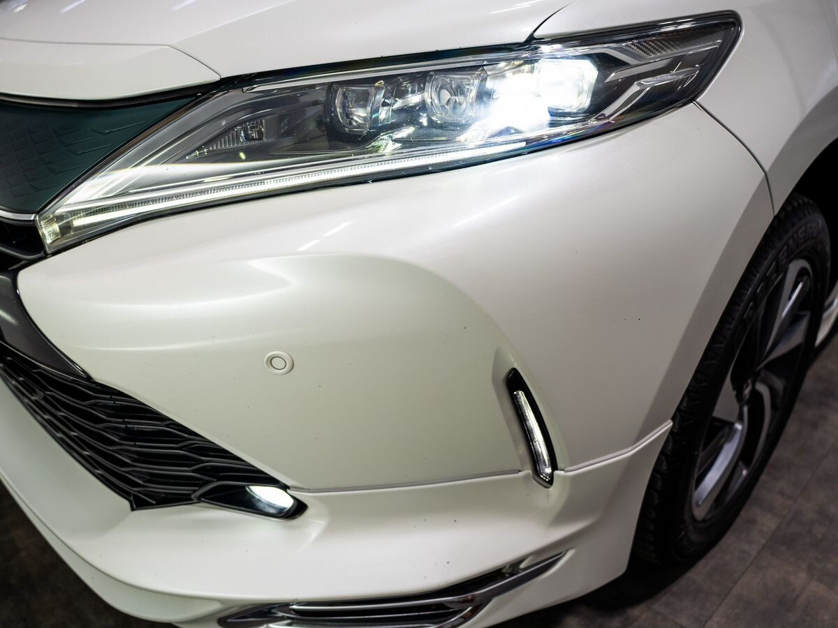 Toyota Harrier 2018 - фото автомобиля