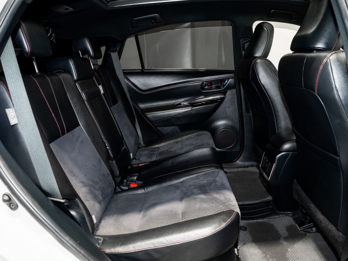 Toyota Harrier 2018 - фото автомобиля