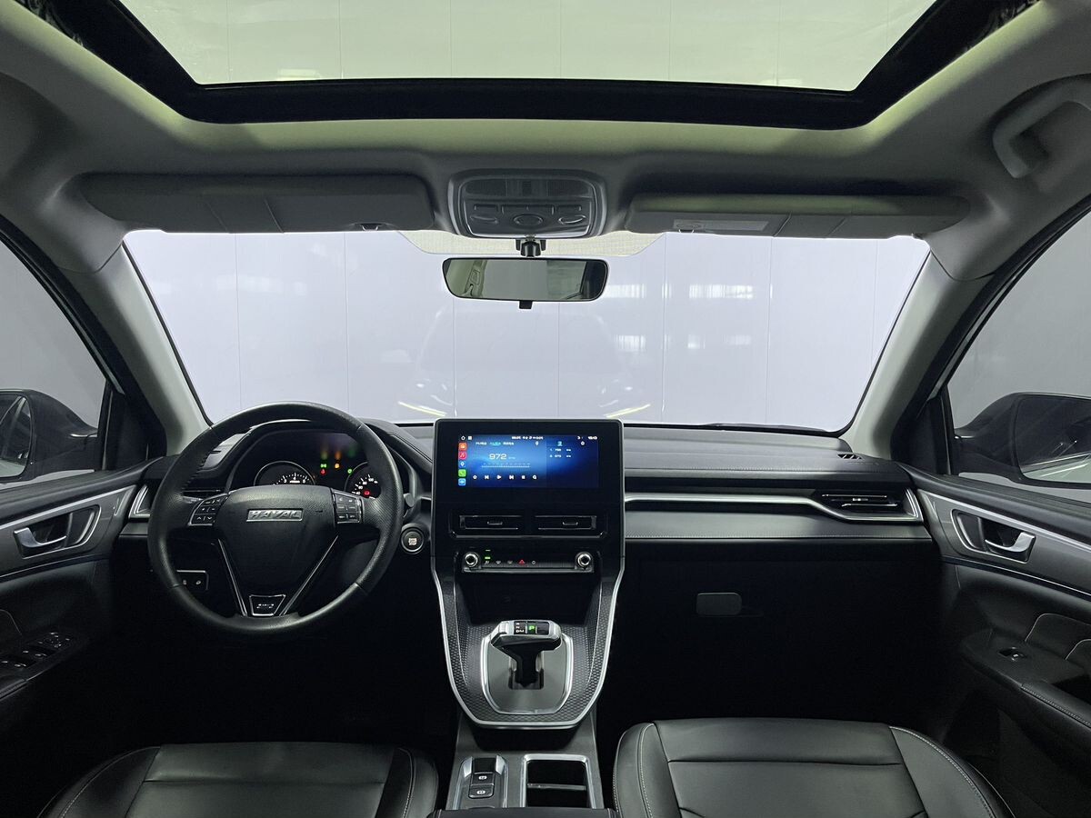 Haval M6 2022 - фото автомобиля