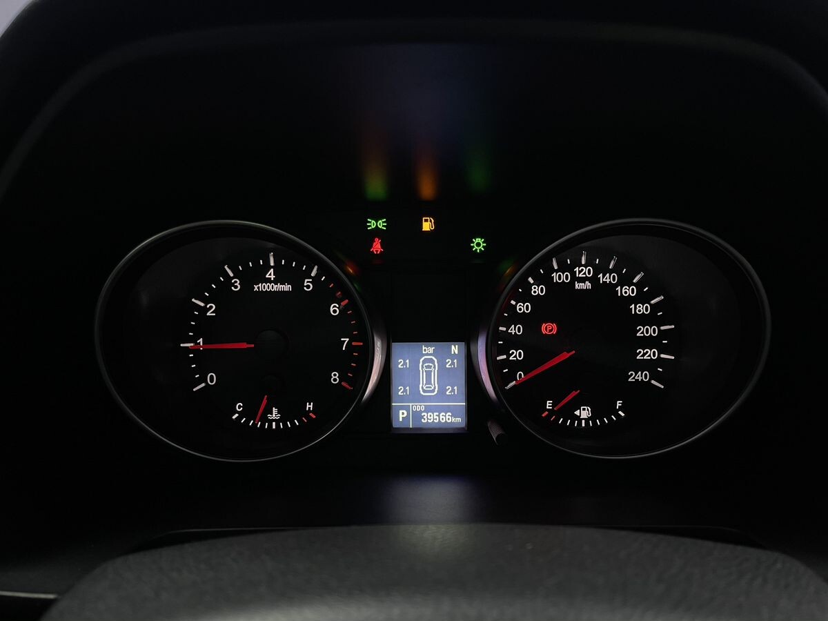 Haval M6 2022 - фото автомобиля