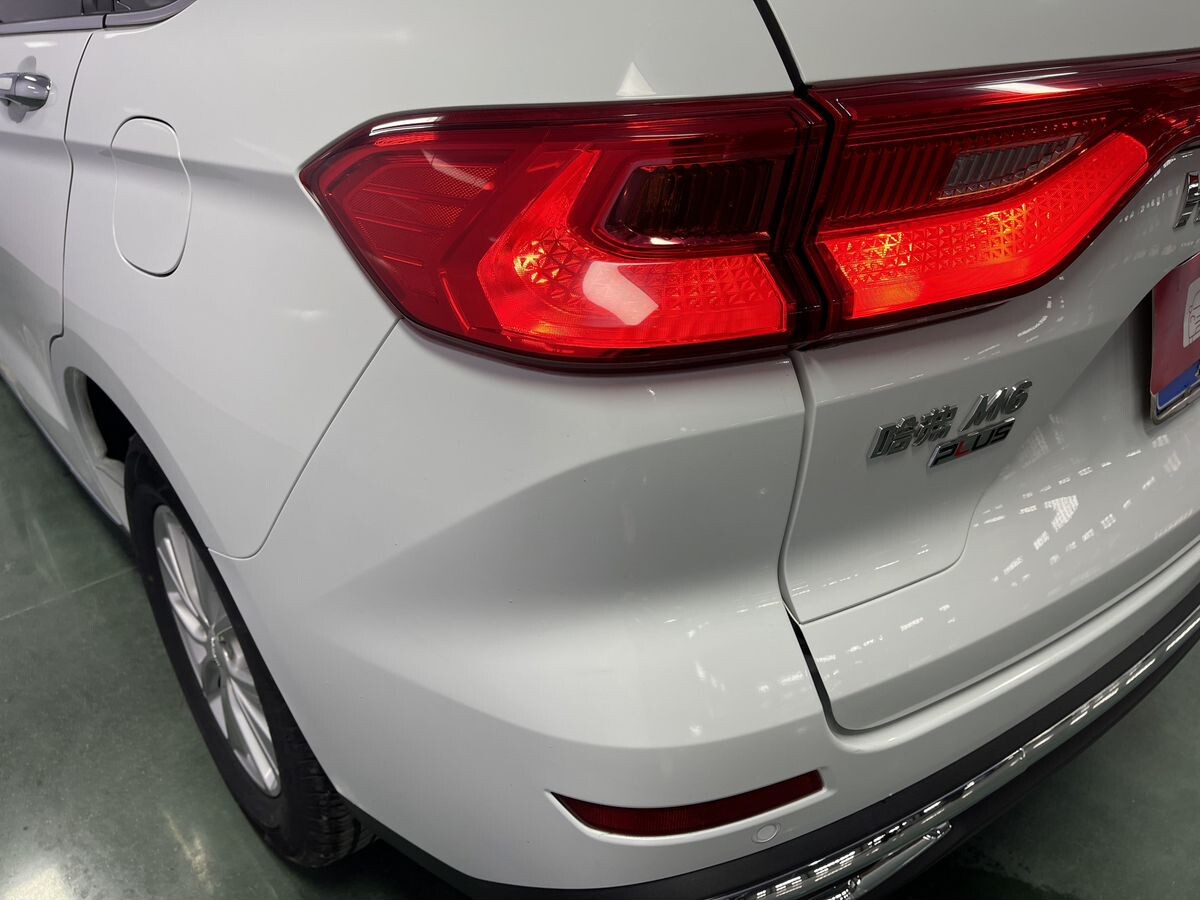 Haval M6 2022 - фото автомобиля