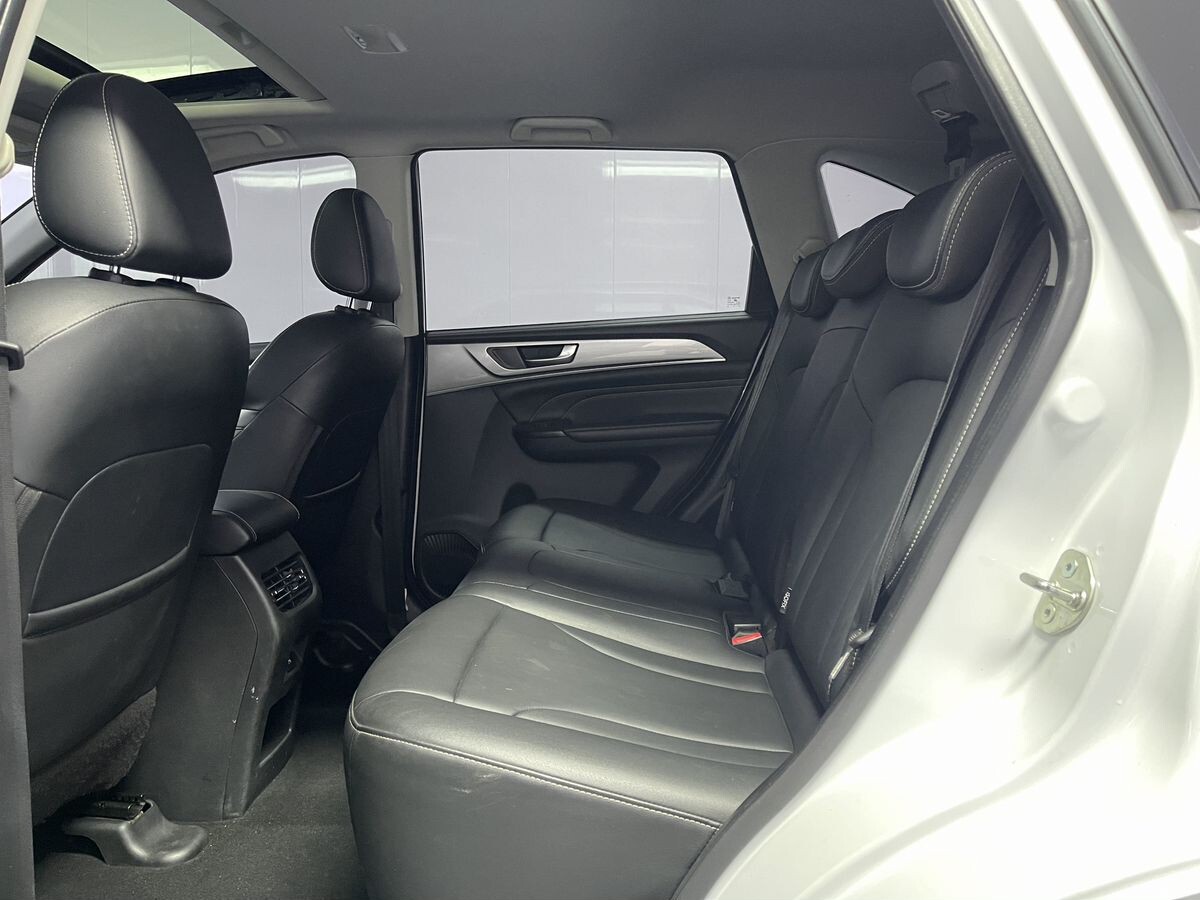 Haval M6 2022 - фото автомобиля