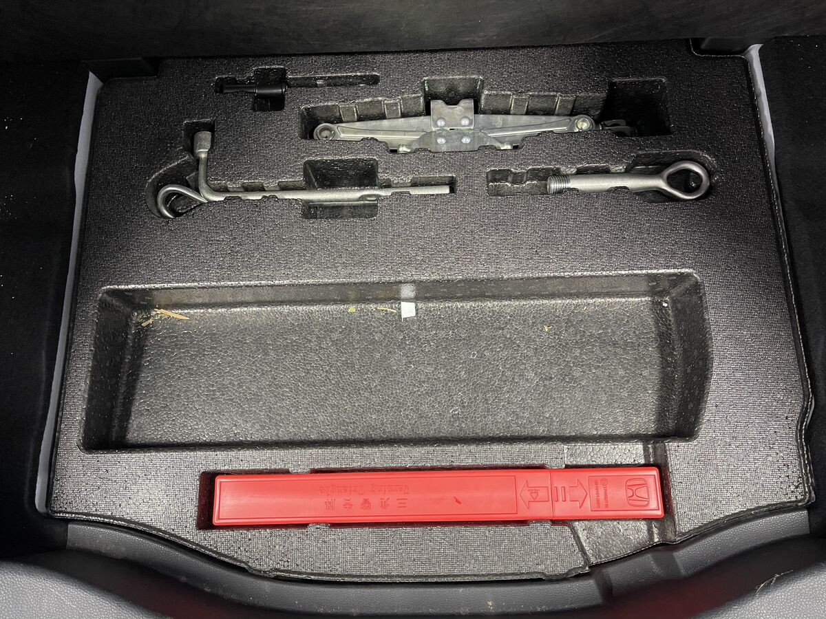 Honda Fit 2022 - фото автомобиля