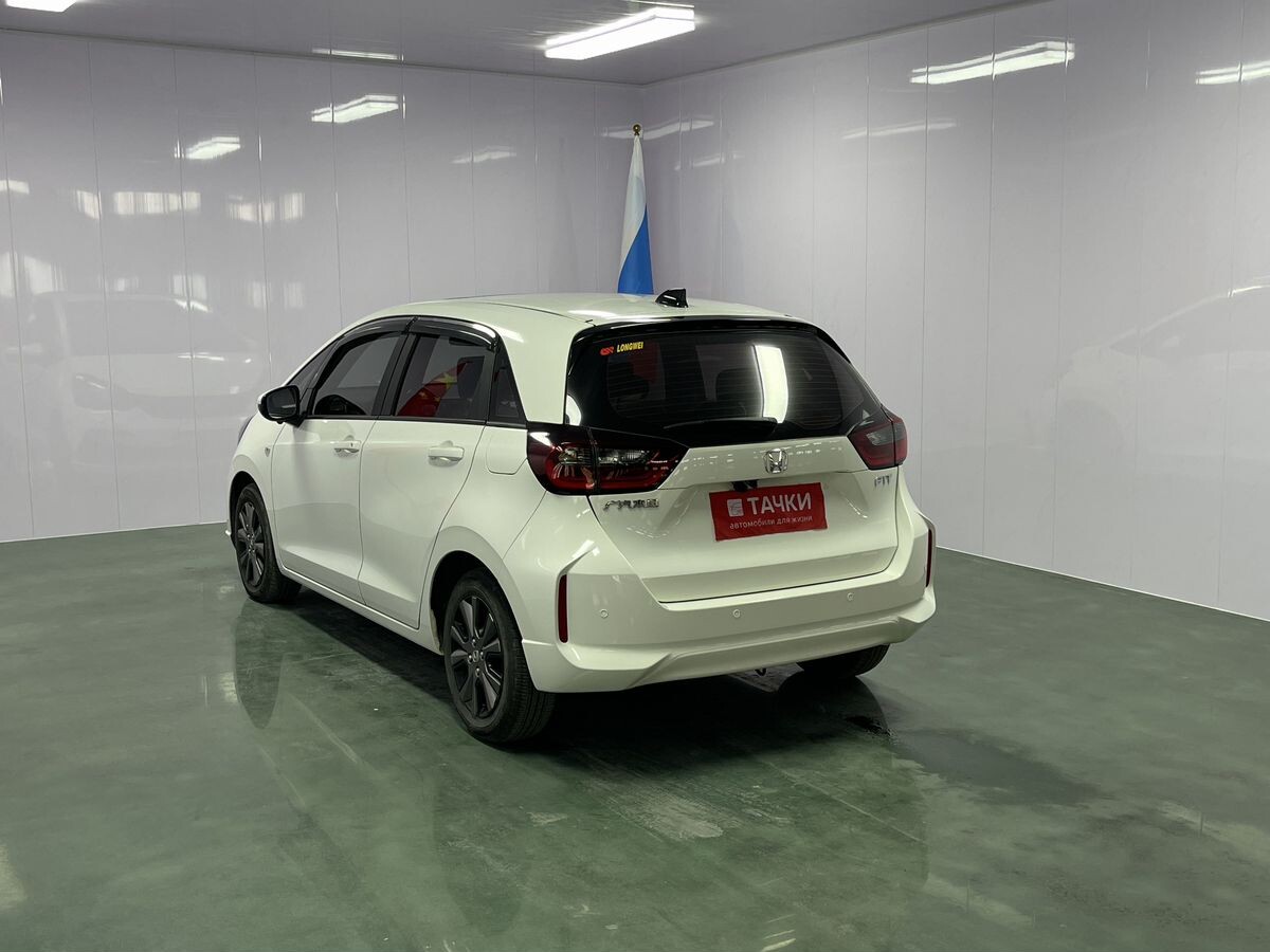 Honda Fit 2022 - фото автомобиля
