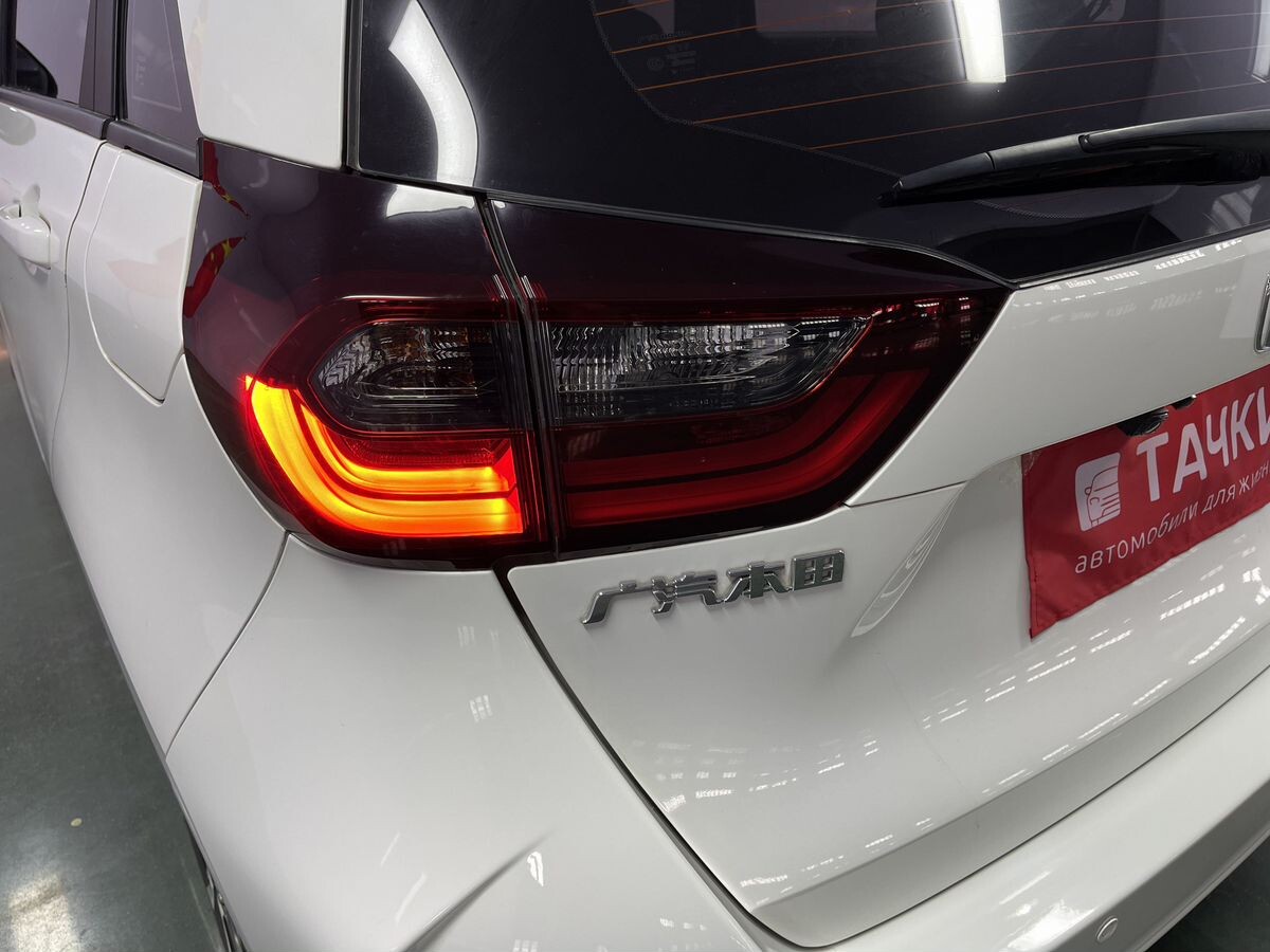 Honda Fit 2022 - фото автомобиля