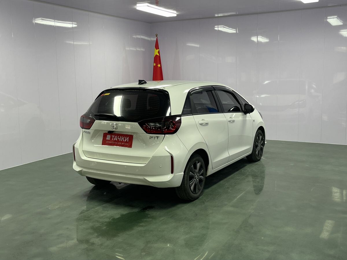 Honda Fit 2022 - фото автомобиля