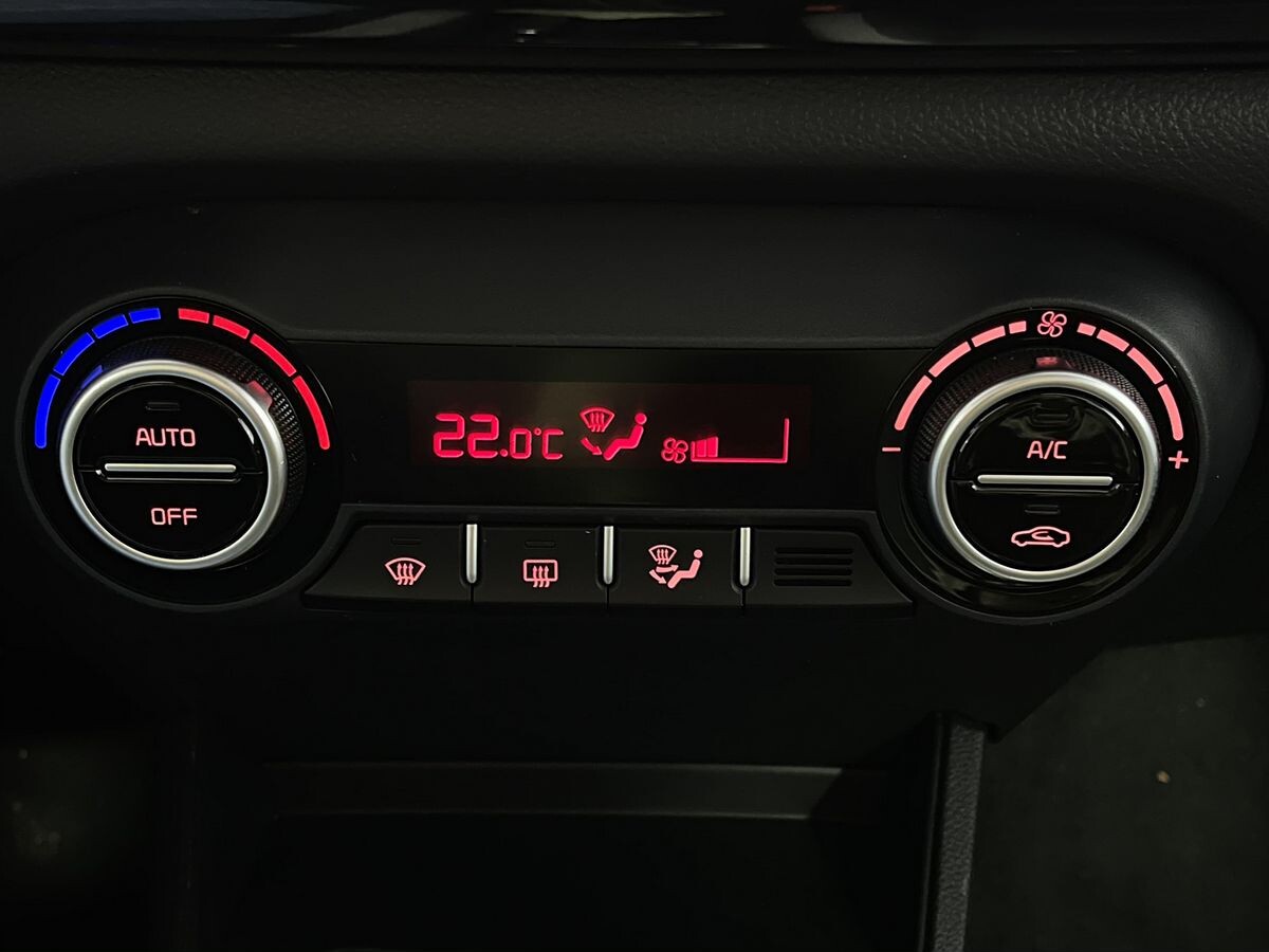 Kia KX1 2021 - фото автомобиля