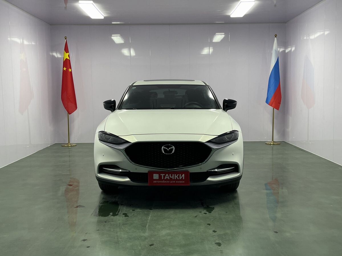 Mazda CX-4 2023 - фото автомобиля