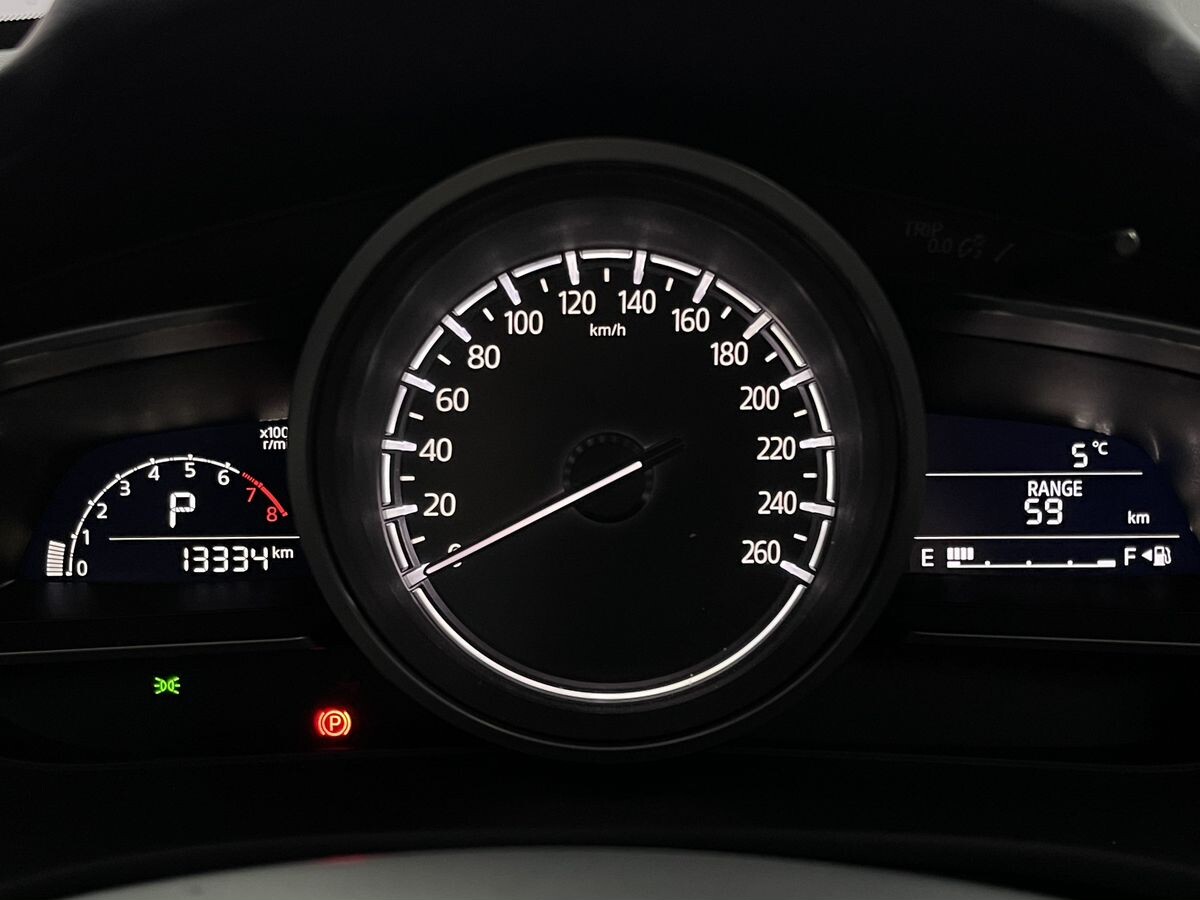 Mazda CX-4 2023 - фото автомобиля