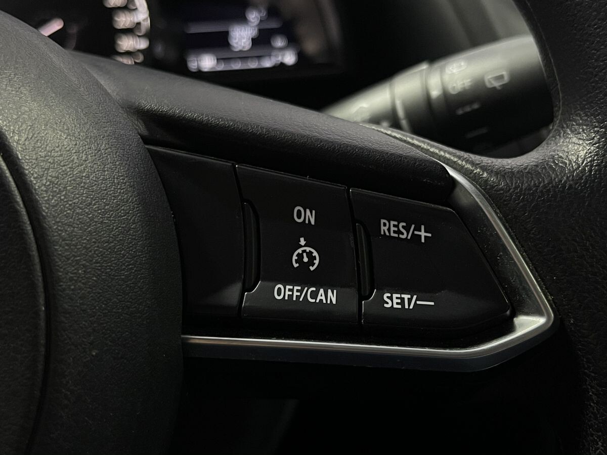 Mazda CX-4 2023 - фото автомобиля