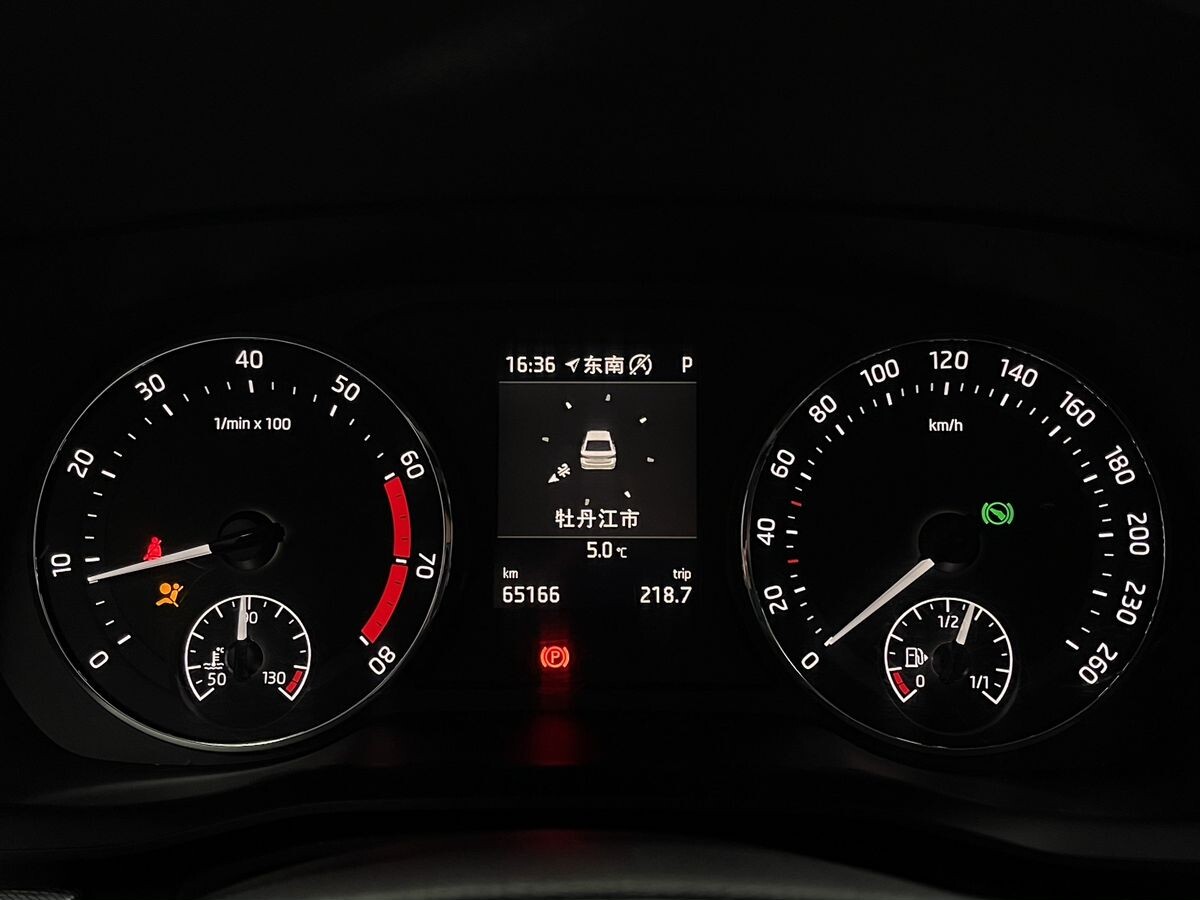 Skoda Octavia 2022 - фото автомобиля