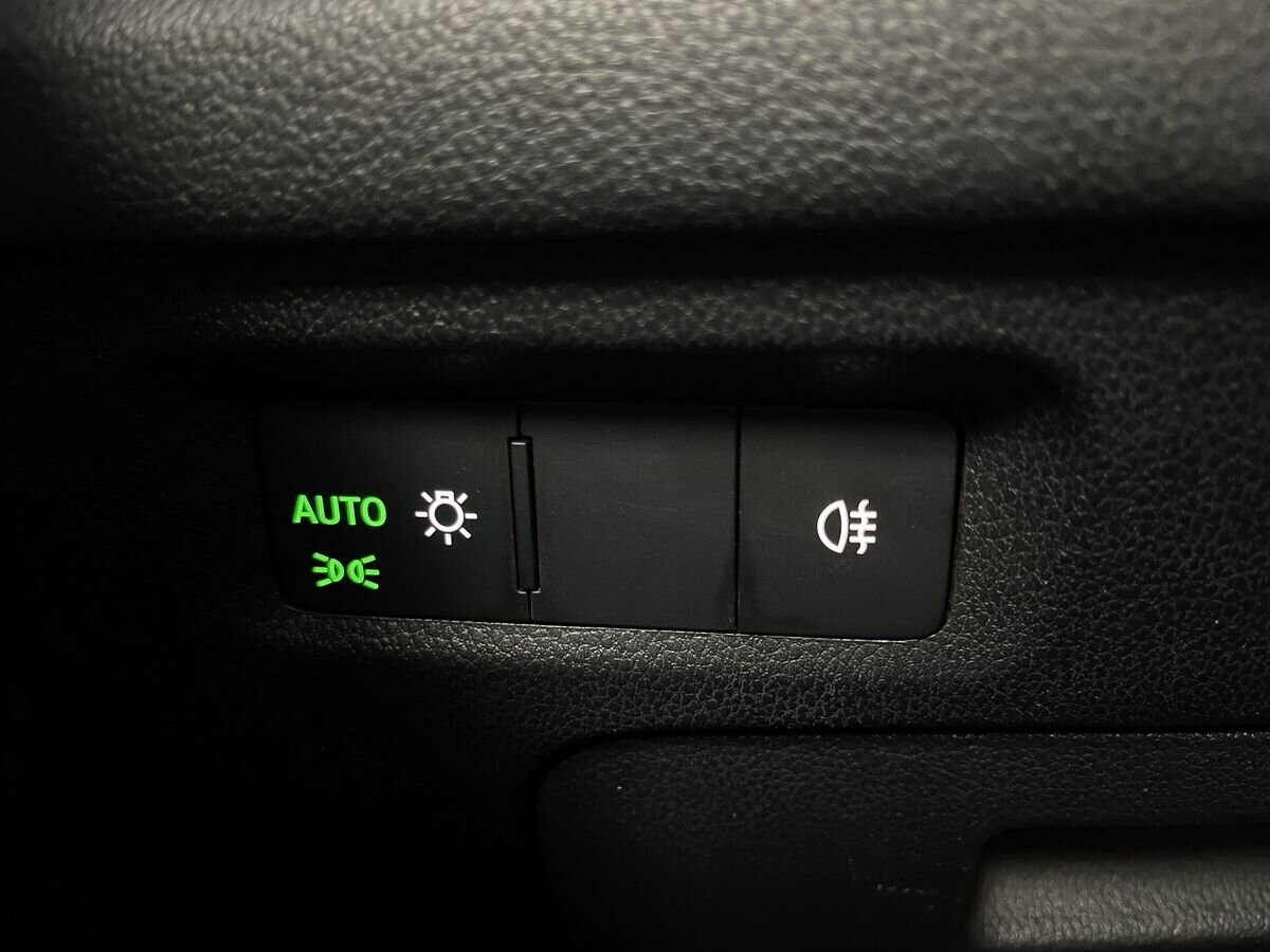 Skoda Octavia 2022 - фото автомобиля