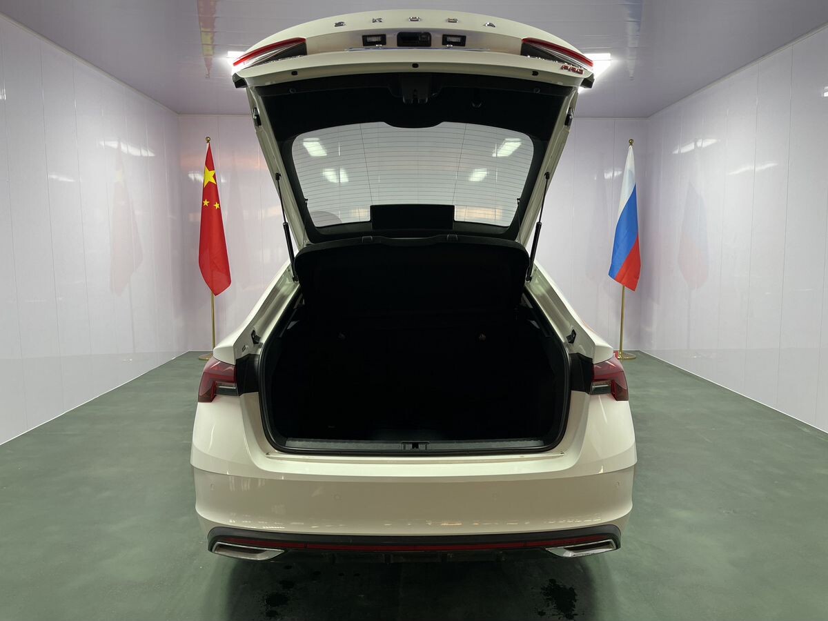 Skoda Octavia 2022 - фото автомобиля