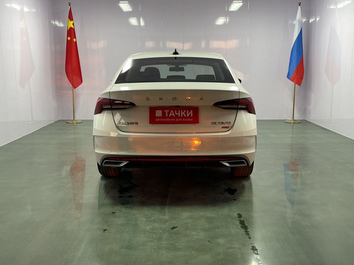 Skoda Octavia 2022 - фото автомобиля