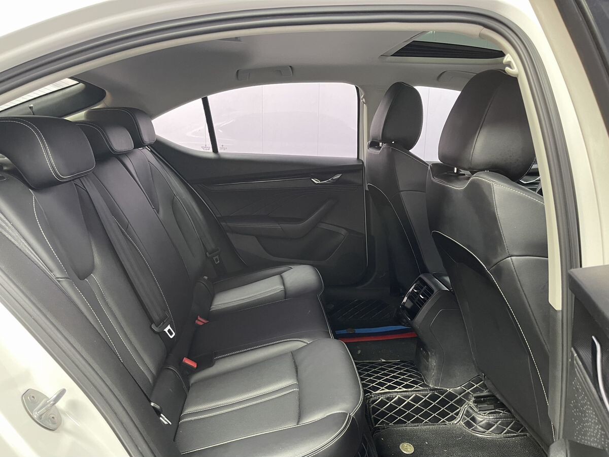 Skoda Octavia 2022 - фото автомобиля