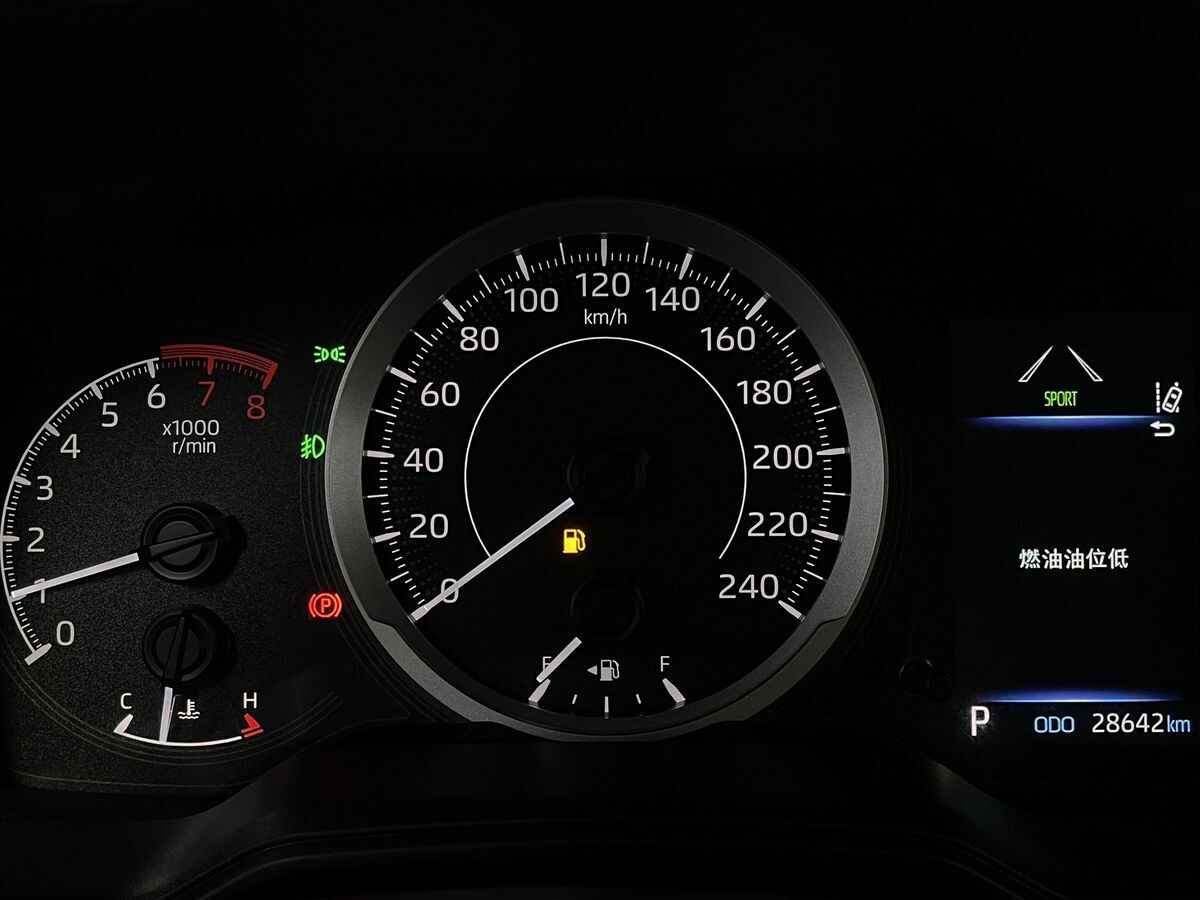 Toyota Corolla 2022 - фото автомобиля