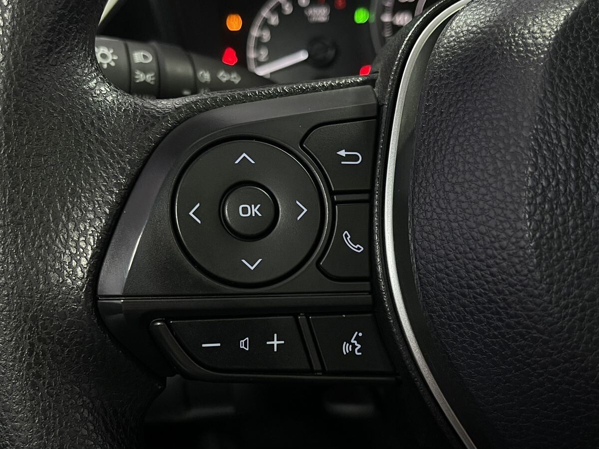 Toyota Corolla 2022 - фото автомобиля