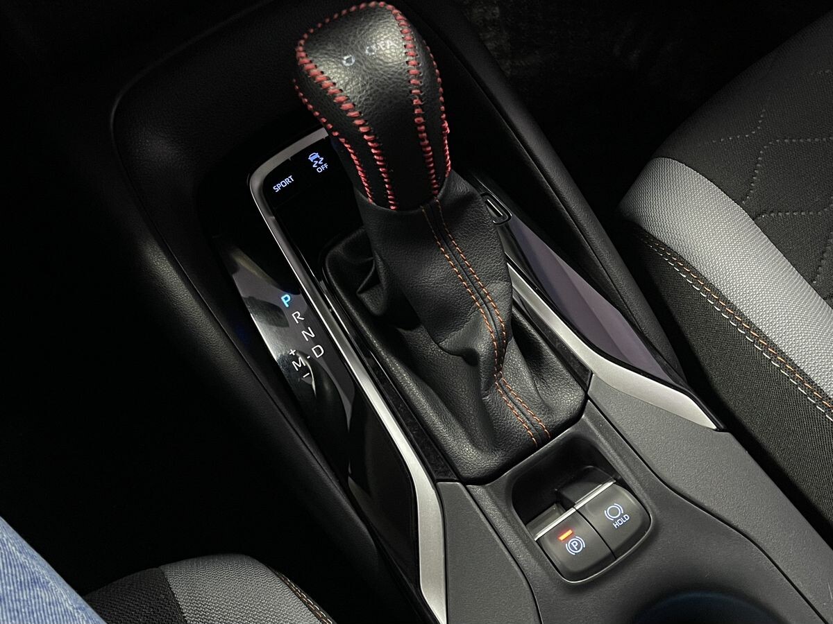 Toyota Corolla 2022 - фото автомобиля