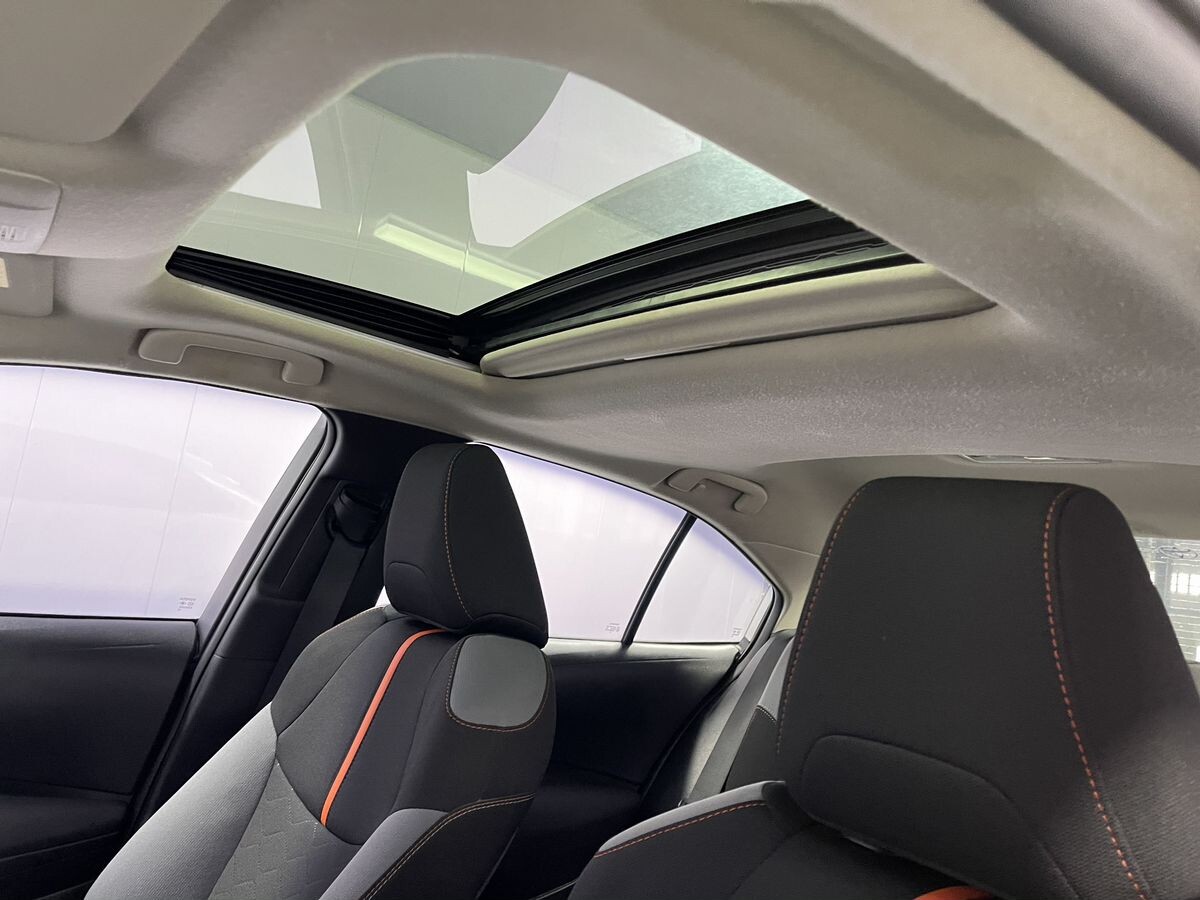 Toyota Corolla 2022 - фото автомобиля