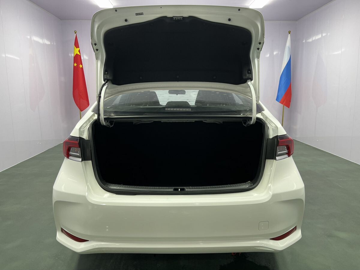 Toyota Corolla 2022 - фото автомобиля