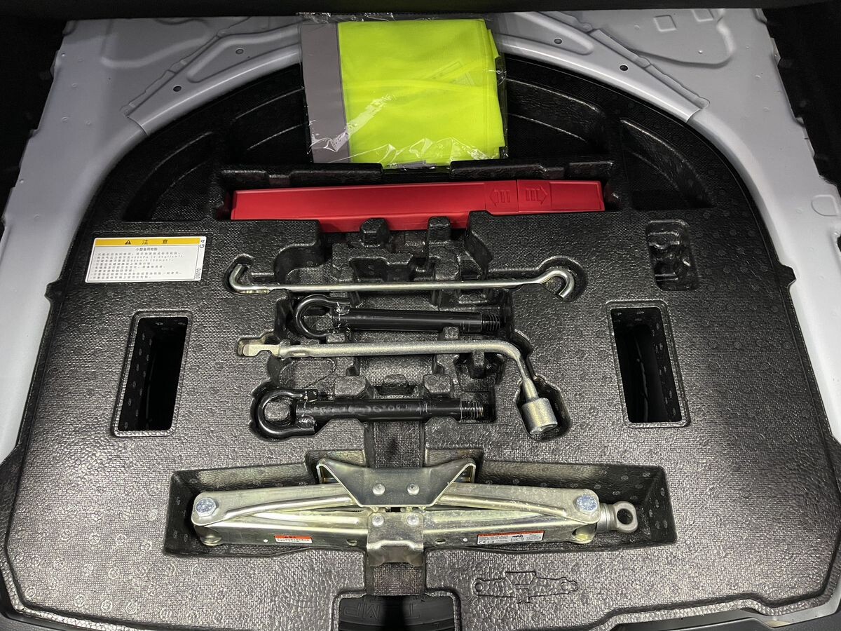 Toyota Corolla 2022 - фото автомобиля