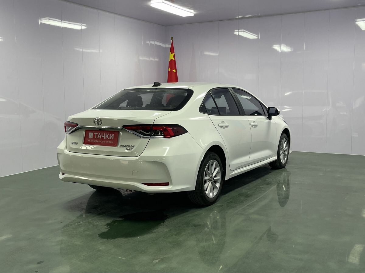 Toyota Corolla 2022 - фото автомобиля