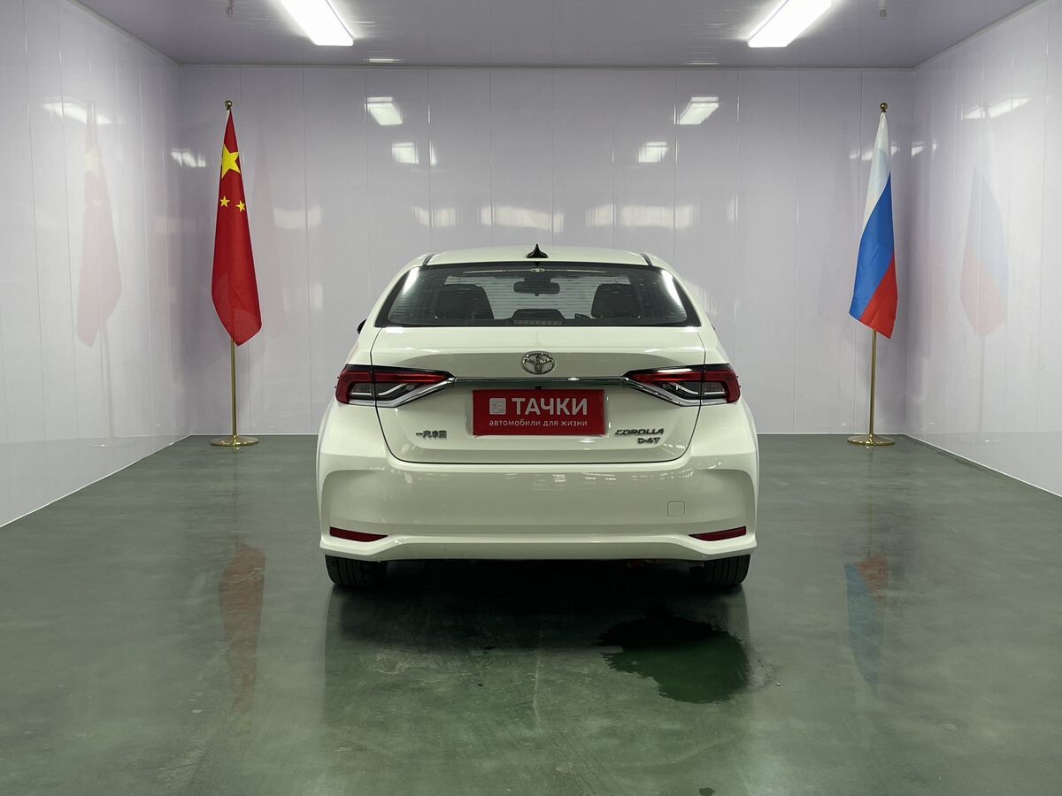 Toyota Corolla 2022 - фото автомобиля