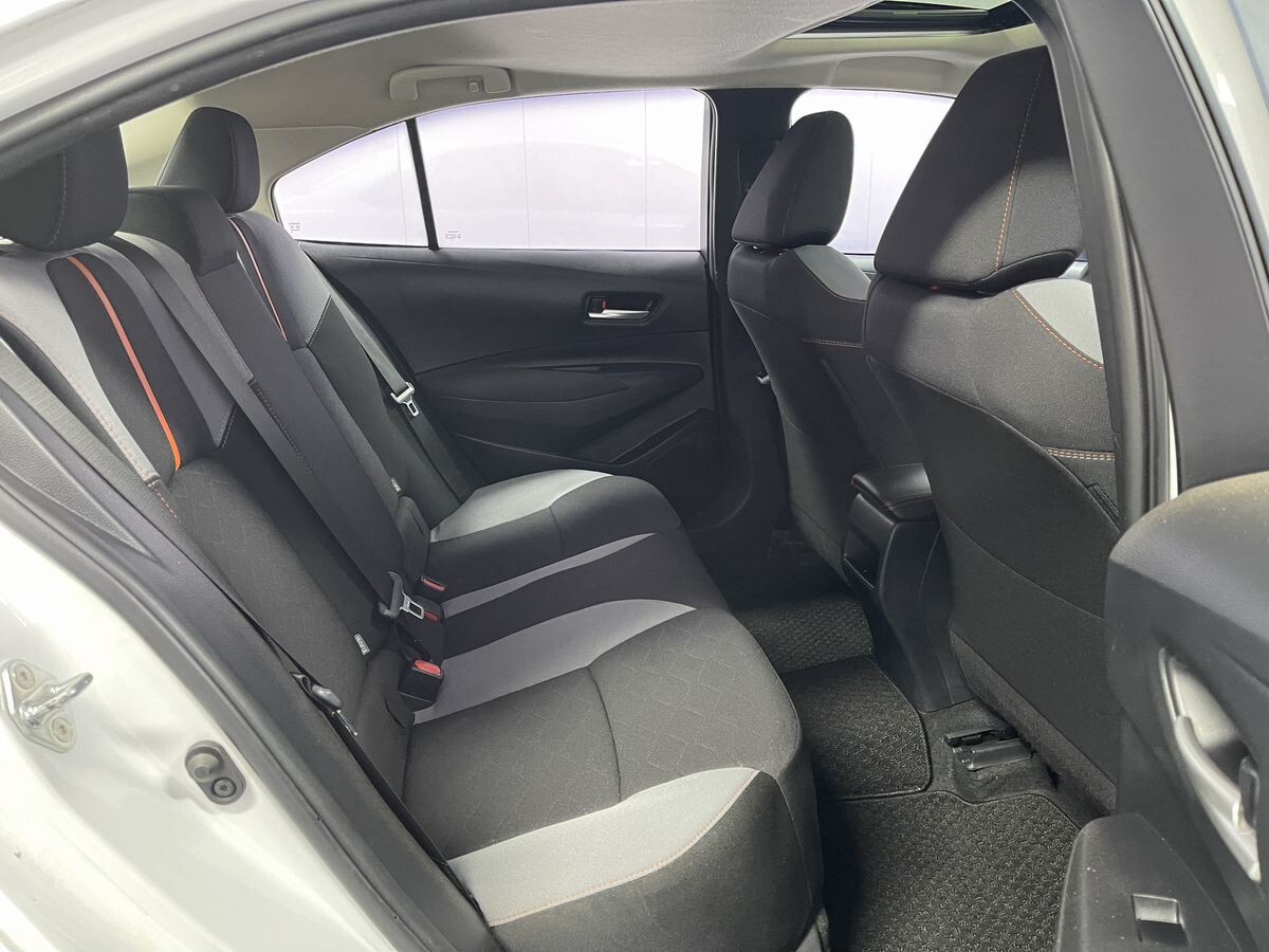 Toyota Corolla 2022 - фото автомобиля