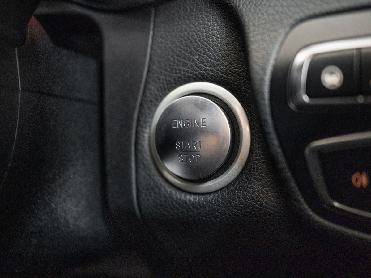 Mercedes-Benz C-Class 2017 - фото автомобиля