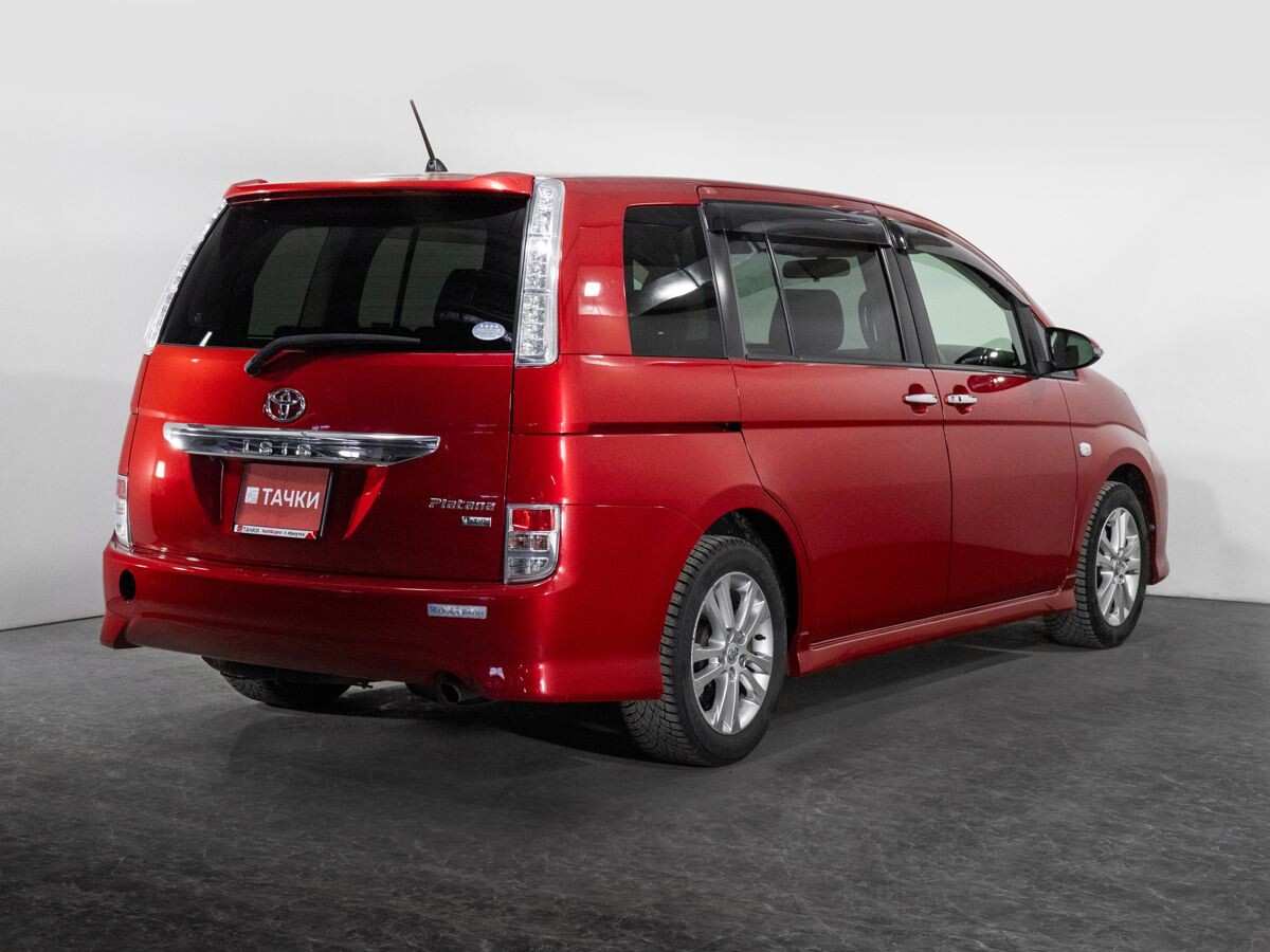 Toyota Isis 2013 - фото автомобиля