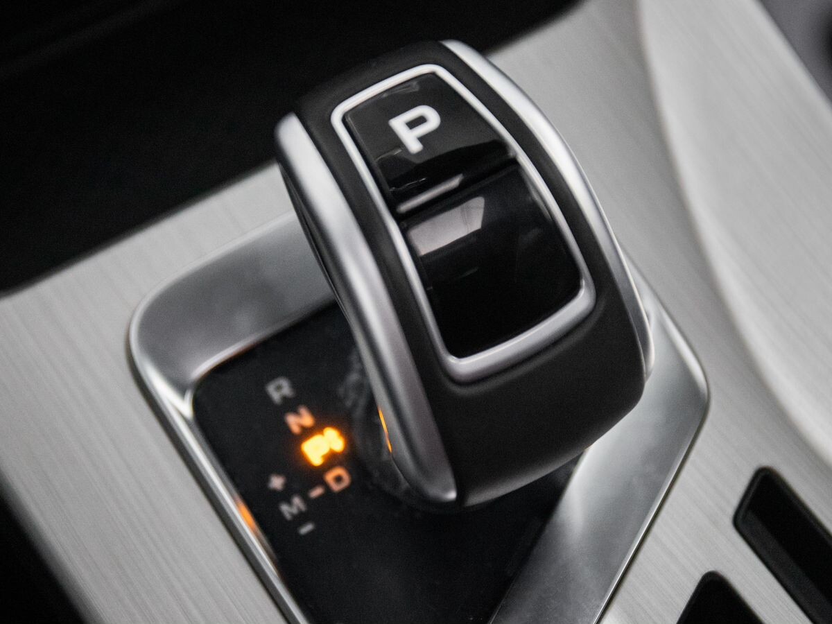 Geely Coolray 2021 - фото автомобиля