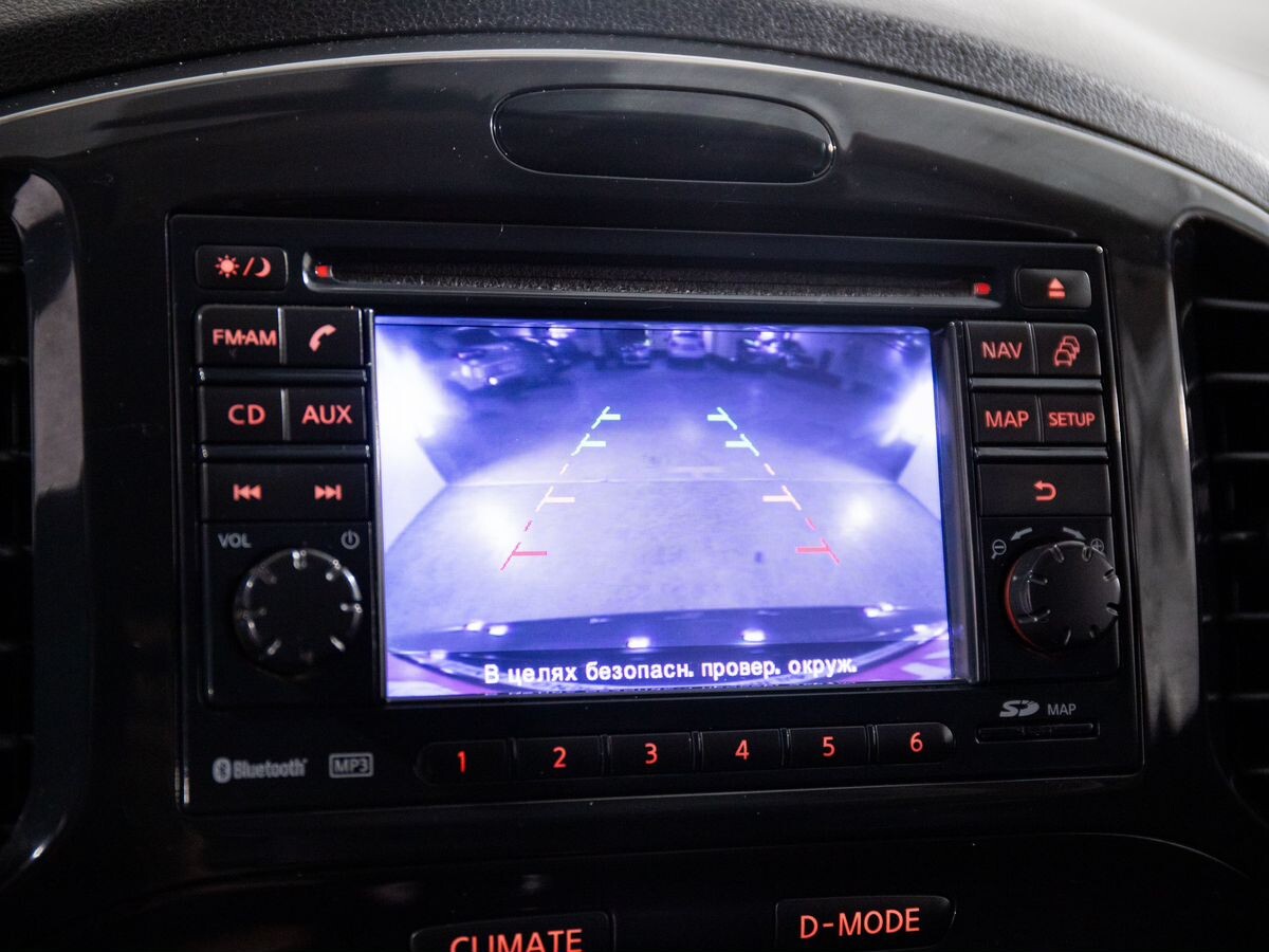 Nissan Juke 2011 - фото автомобиля