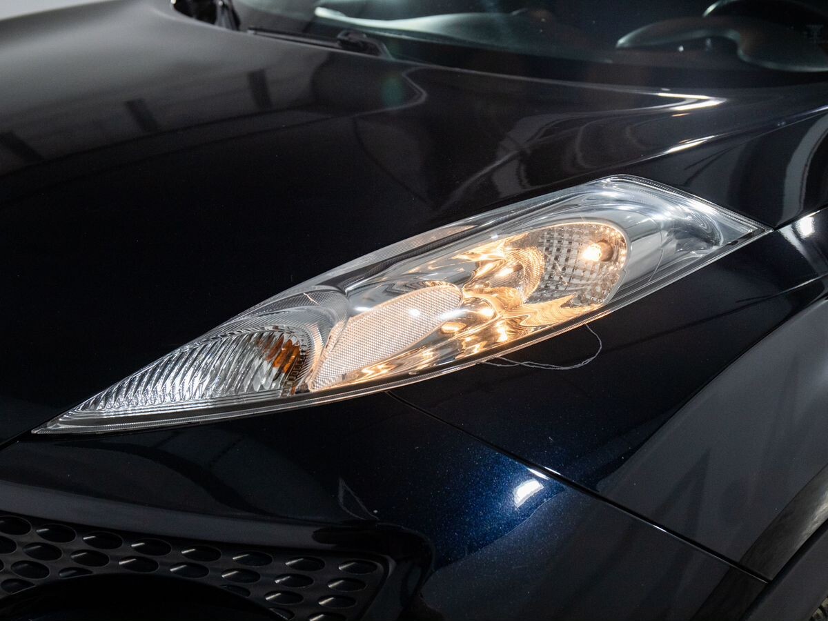 Nissan Juke 2011 - фото автомобиля