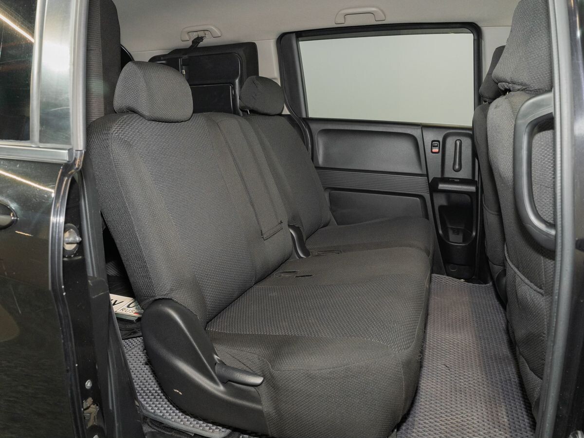 Honda Freed 2010 - фото автомобиля