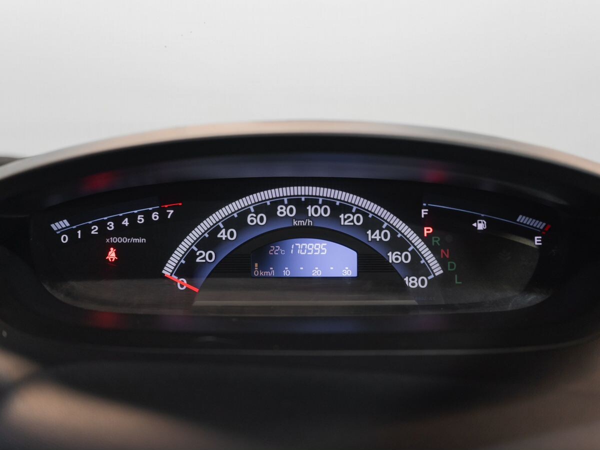 Honda Freed 2010 - фото автомобиля