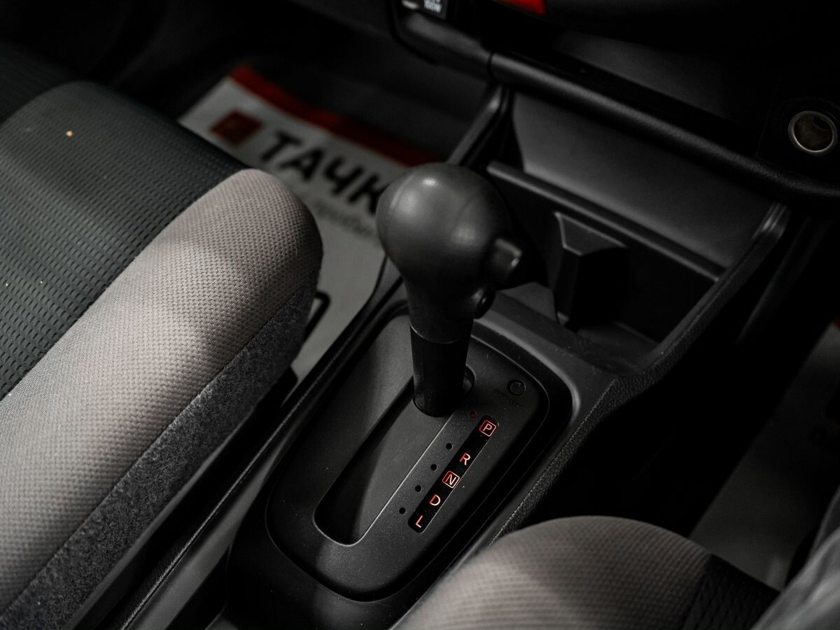 Nissan AD 2020 - фото автомобиля