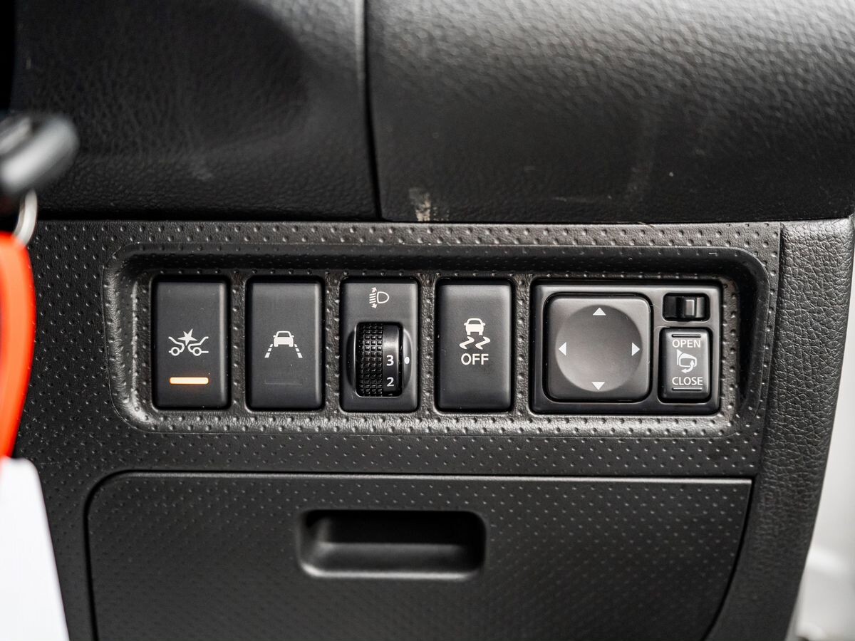 Nissan AD 2020 - фото автомобиля