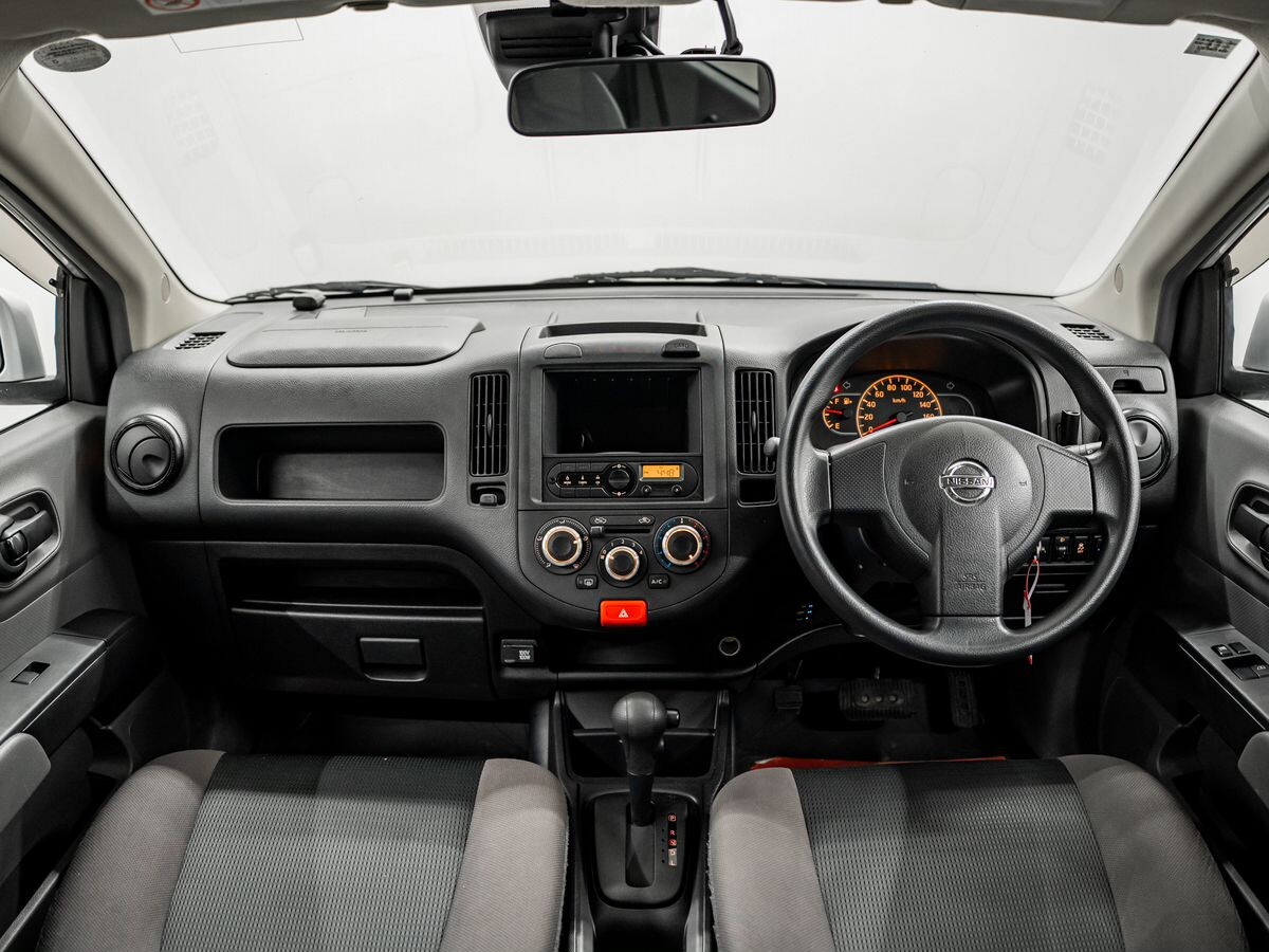 Nissan AD 2020 - фото автомобиля