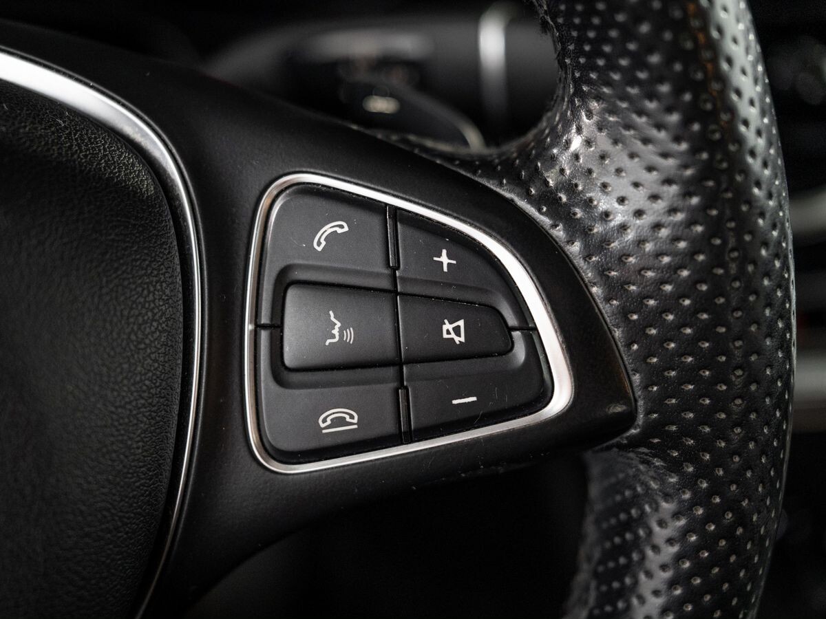 Mercedes-Benz GLC 2016 - фото автомобиля