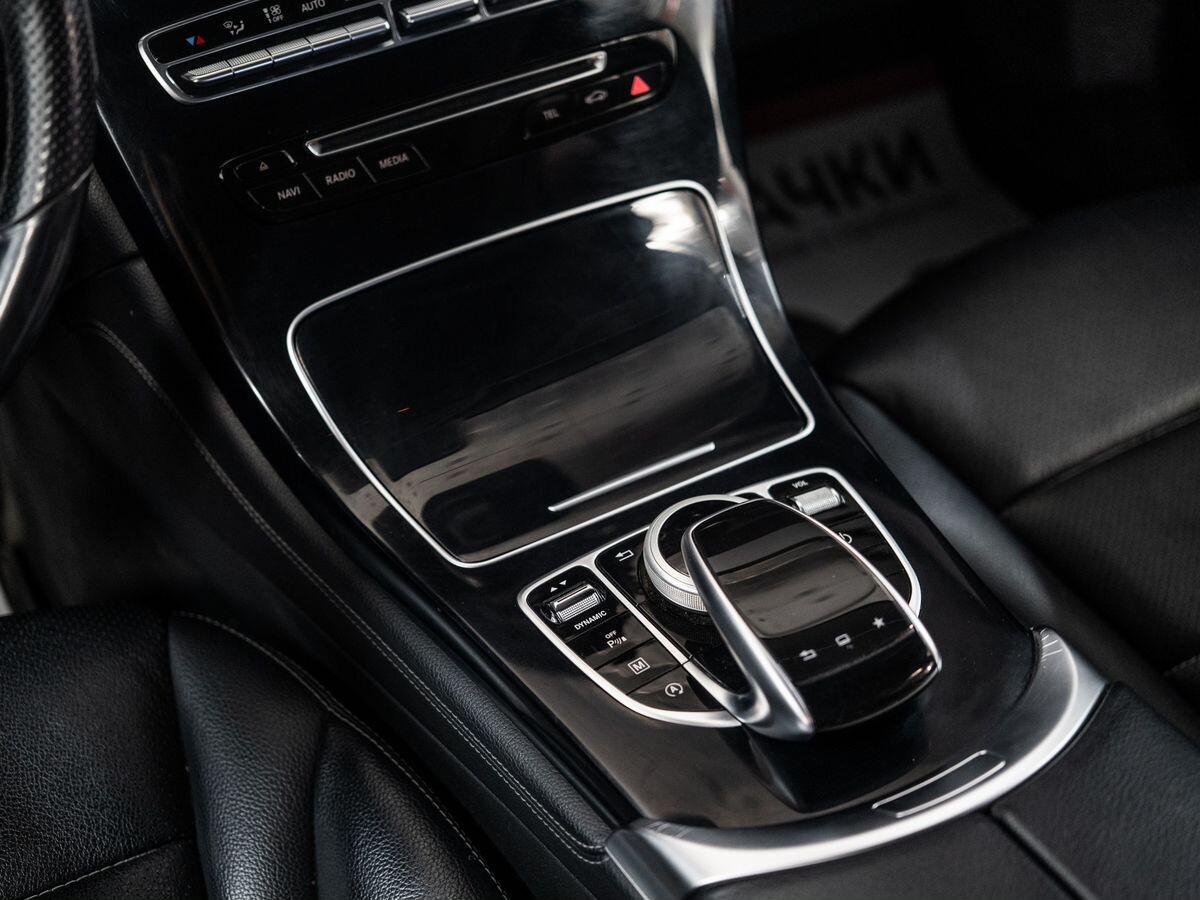 Mercedes-Benz GLC 2016 - фото автомобиля