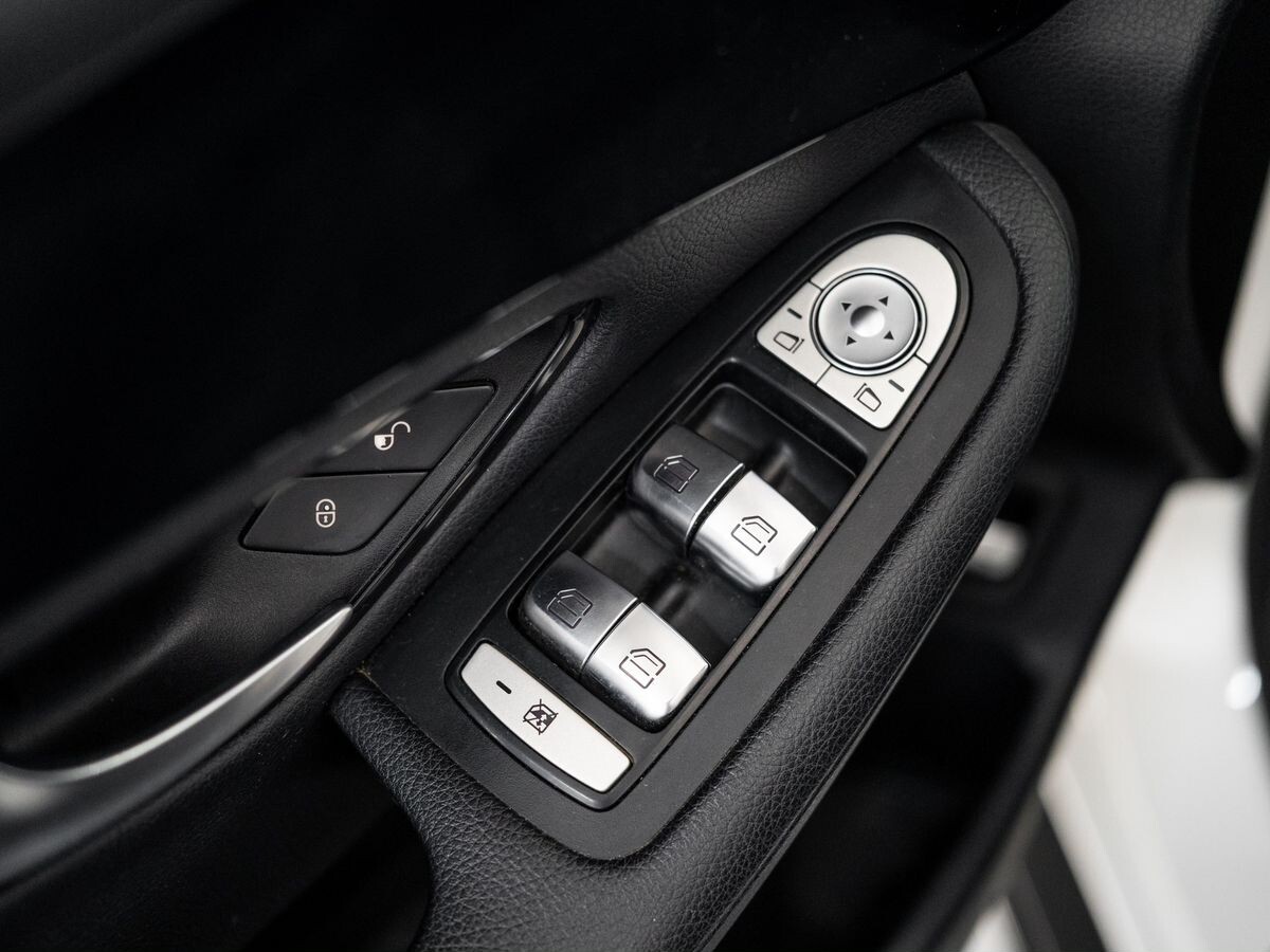 Mercedes-Benz GLC 2016 - фото автомобиля