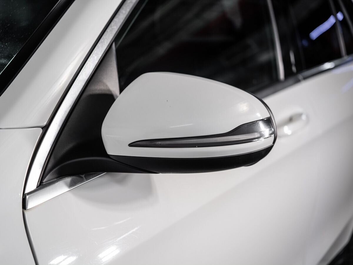 Mercedes-Benz GLC 2016 - фото автомобиля