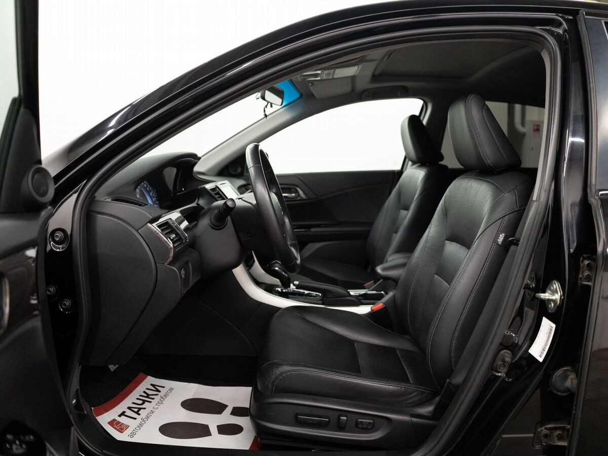 Honda Accord 2017 - фото автомобиля