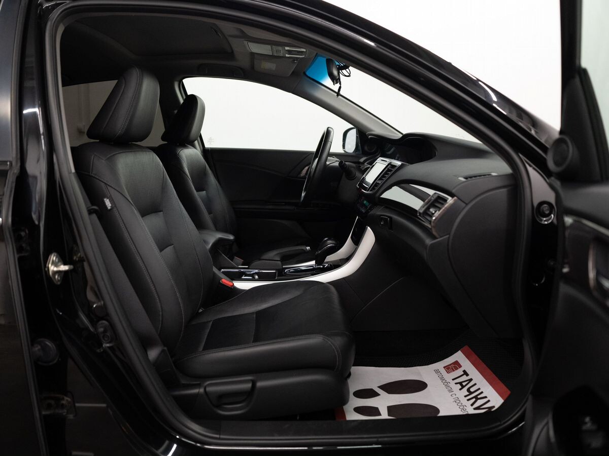 Honda Accord 2017 - фото автомобиля