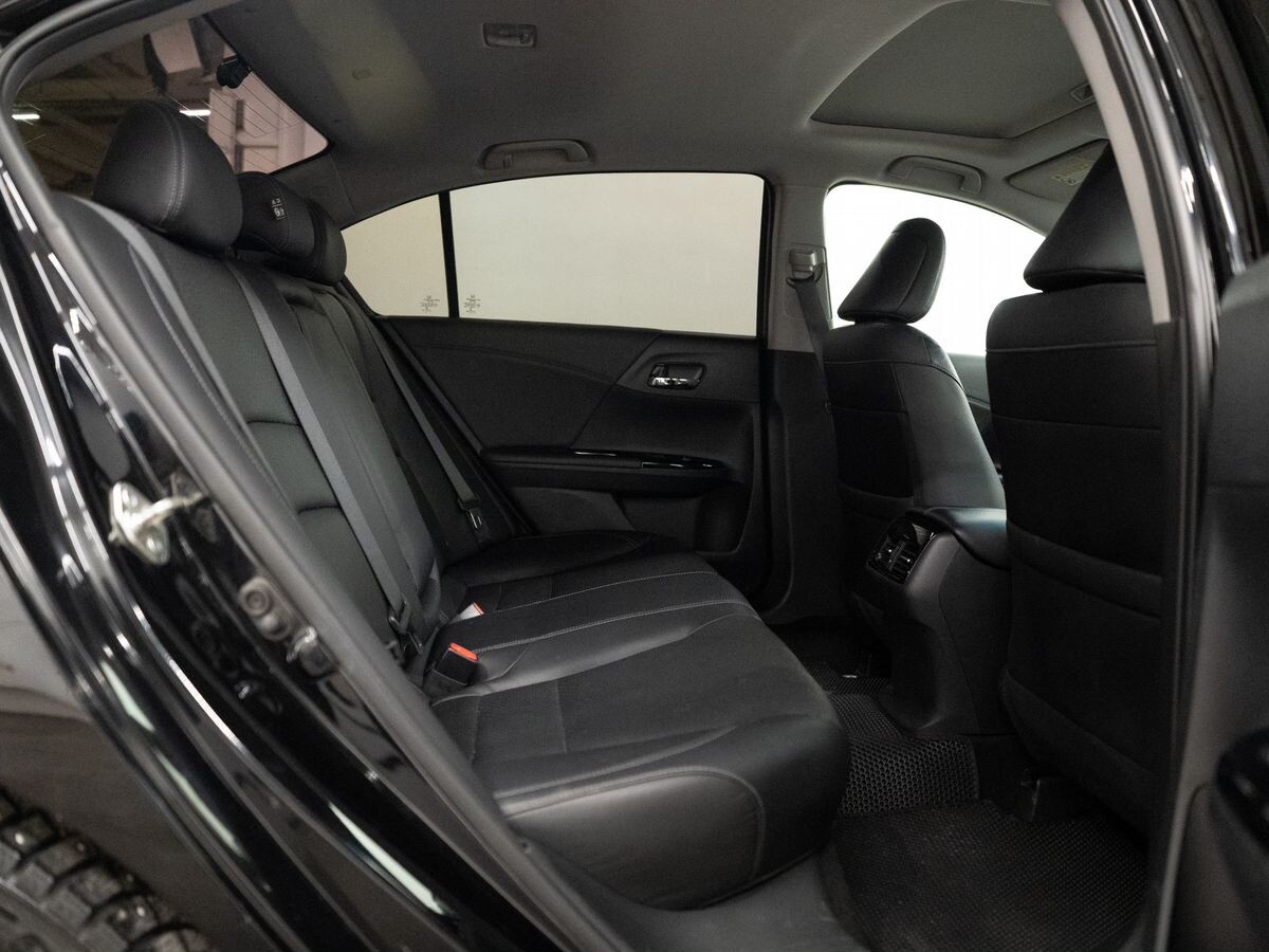 Honda Accord 2017 - фото автомобиля