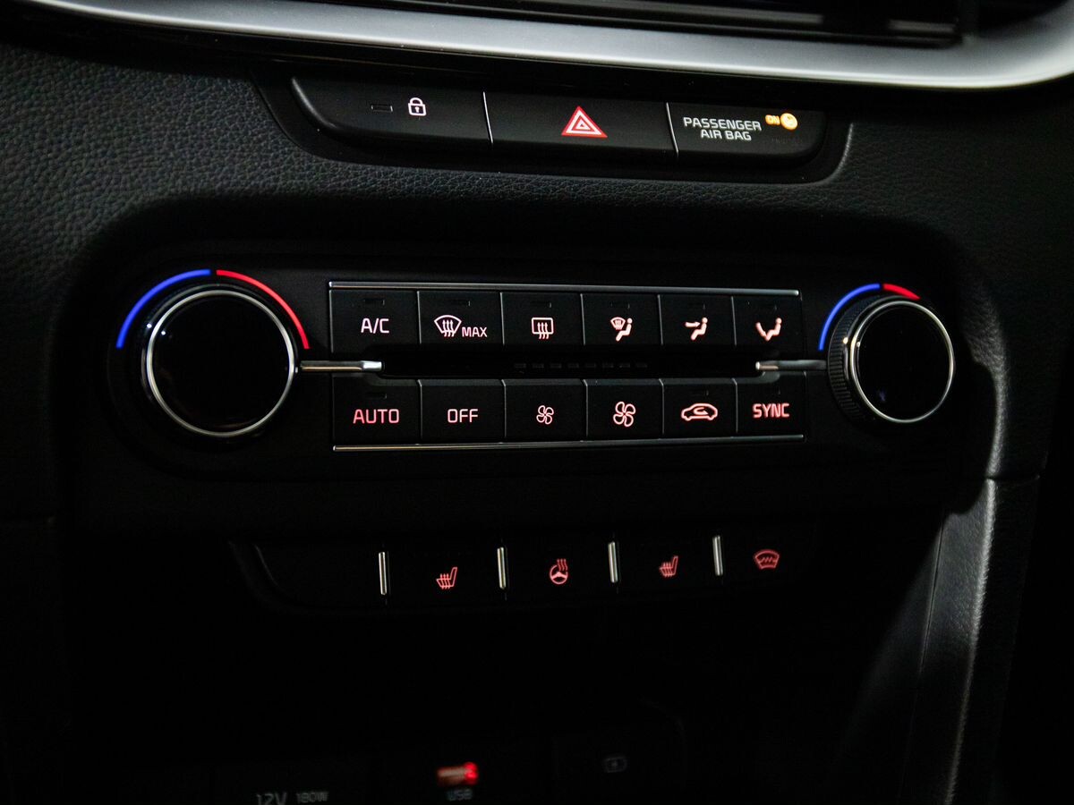 Kia Ceed 2020 - фото автомобиля