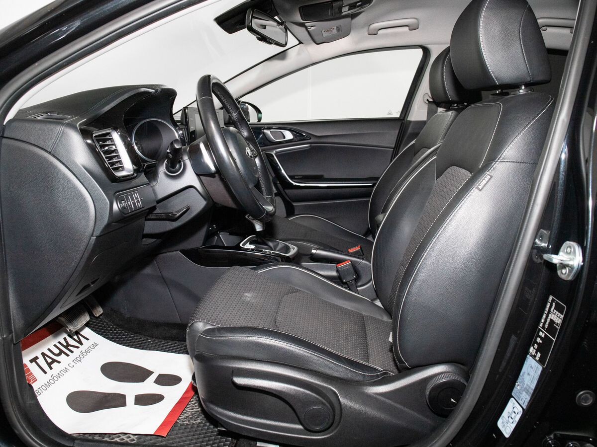 Kia Ceed 2020 - фото автомобиля